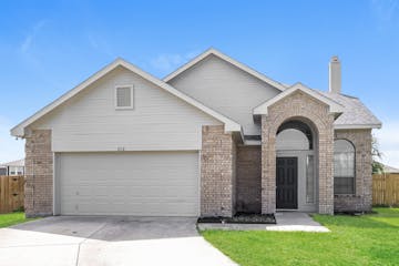 828 Tiffany St Seagoville, TX 75159